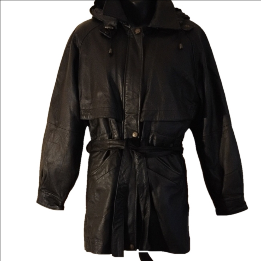 Tanners Bay Black Leather Jacket. Size small. Great style and details.